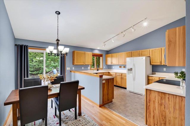 5117 Leanne Lane, Mcfarland, WI 53558
