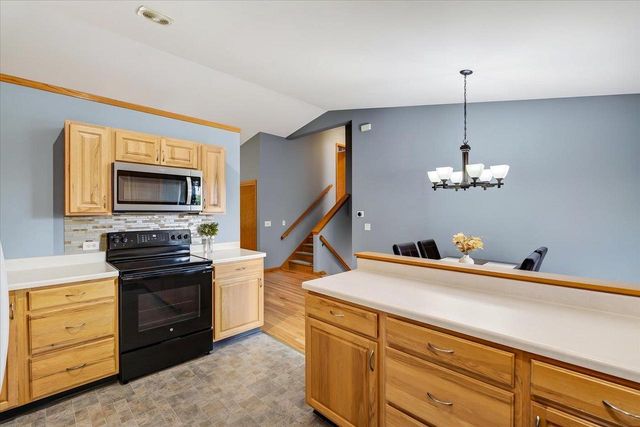 5117 Leanne Lane, Mcfarland, WI 53558
