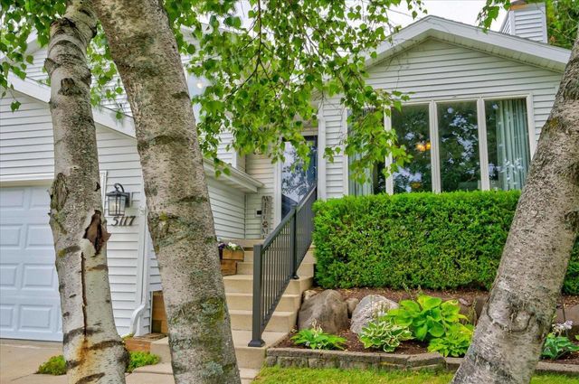 5117 Leanne Lane, Mcfarland, WI 53558
