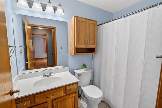 5117 Leanne Lane, Mcfarland, WI 53558