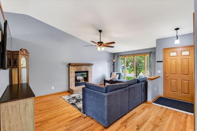 5117 Leanne Lane, Mcfarland, WI 53558