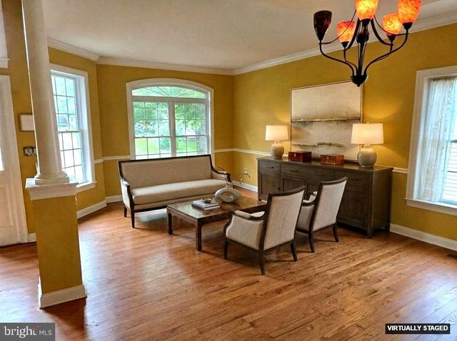 111 SILVER TAIL LN, New Hope, PA 18938