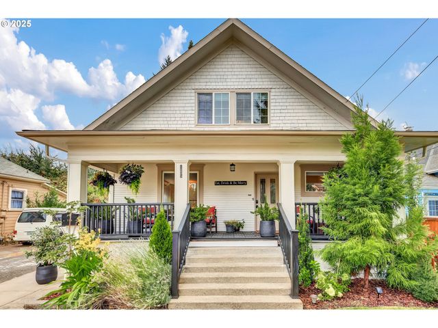 185 E LINCOLN St, Woodburn, OR 97071