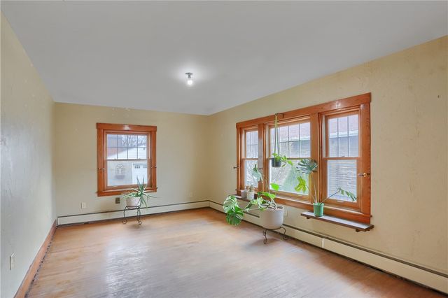 215 Allegheny Ave, Cheswick, PA 15024