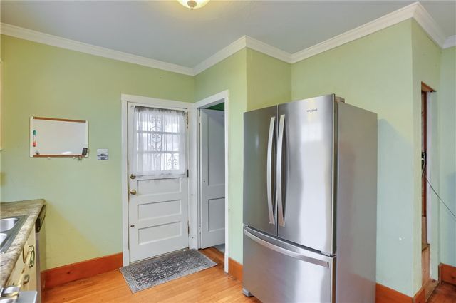 215 Allegheny Ave, Cheswick, PA 15024