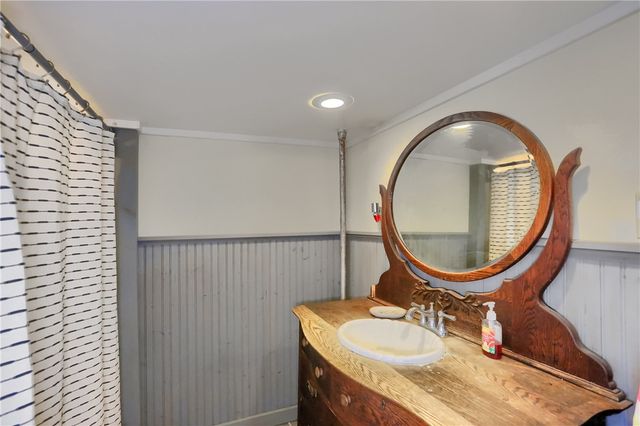 215 Allegheny Ave, Cheswick, PA 15024