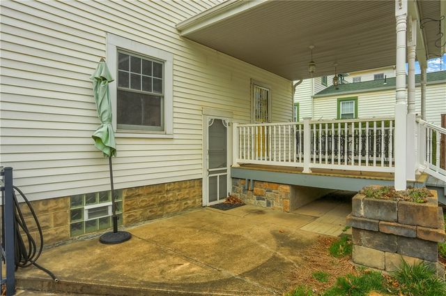 215 Allegheny Ave, Cheswick, PA 15024