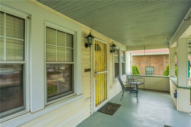 215 Allegheny Ave, Cheswick, PA 15024