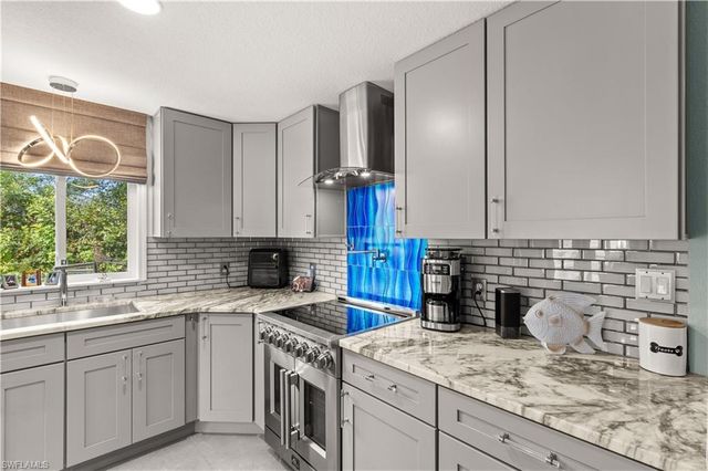 5537 Montego LN, Port Charlotte, FL 33981