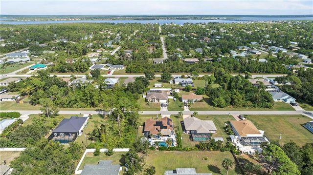 5537 Montego LN, Port Charlotte, FL 33981