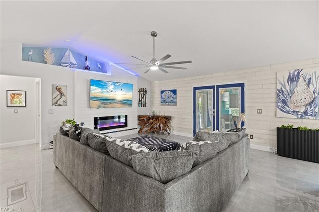 5537 Montego LN, Port Charlotte, FL 33981