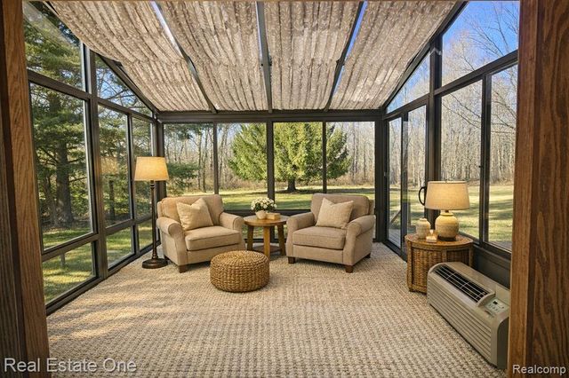 6039 Fish Lake Road, Holly, MI 48442