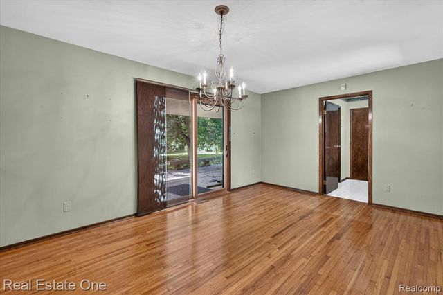 6039 Fish Lake Road, Holly, MI 48442