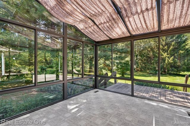 6039 Fish Lake Road, Holly, MI 48442