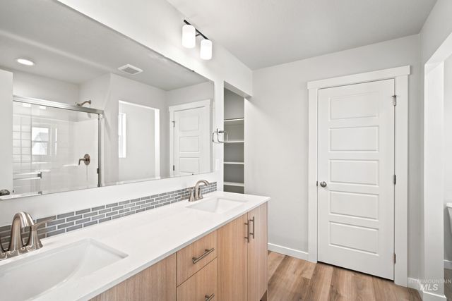 7423 W Trumbull Ct, Eagle, ID 83616
