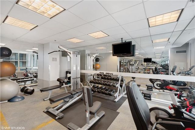 33 W ONTARIO Street 16D, Chicago, IL 60654