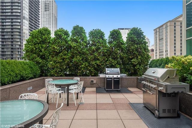 33 W ONTARIO Street 16D, Chicago, IL 60654