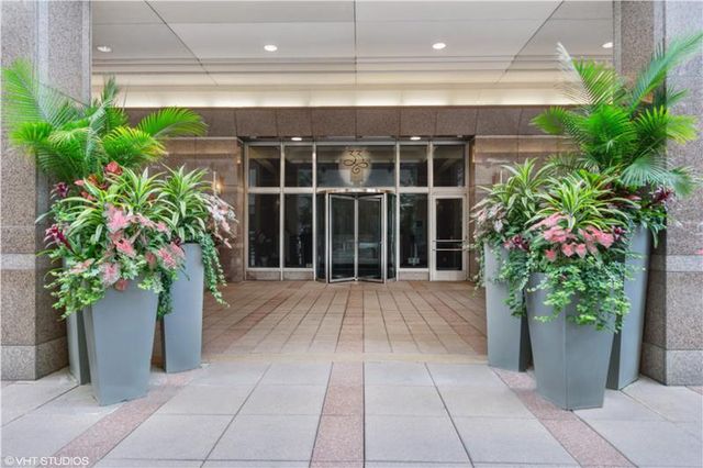 33 W ONTARIO Street 16D, Chicago, IL 60654