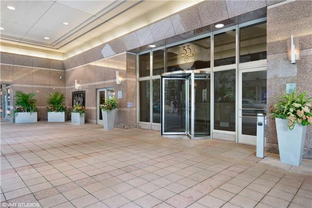 33 W ONTARIO Street 16D, Chicago, IL 60654