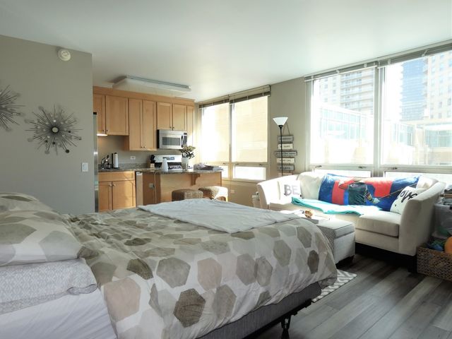 33 W ONTARIO Street 16D, Chicago, IL 60654