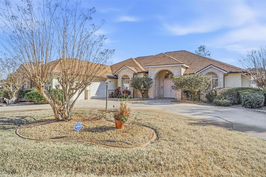 108 BARRINGTON DRIVE, Palm Coast, FL 32137