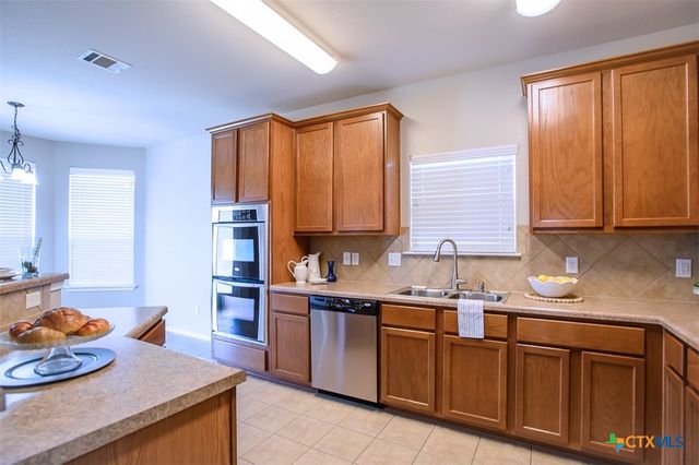 6201 Charlotte Lane, Killeen, TX 76542