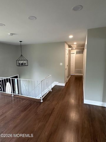 104 Sunset Court, Middletown, NJ 07748