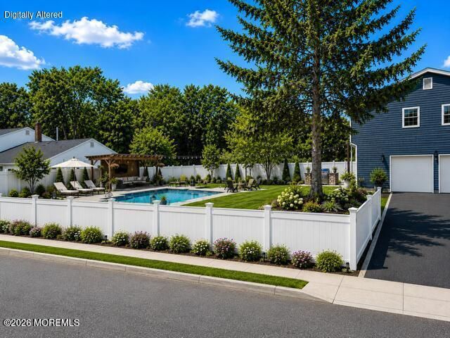 104 Sunset Court, Middletown, NJ 07748