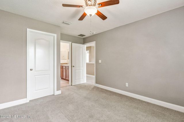 11470 GLENLAUREL OAKS Circle, Jacksonville, FL 32257