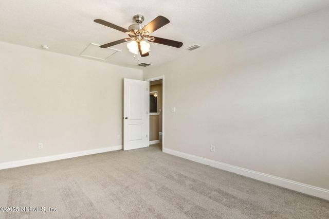 11470 GLENLAUREL OAKS Circle, Jacksonville, FL 32257