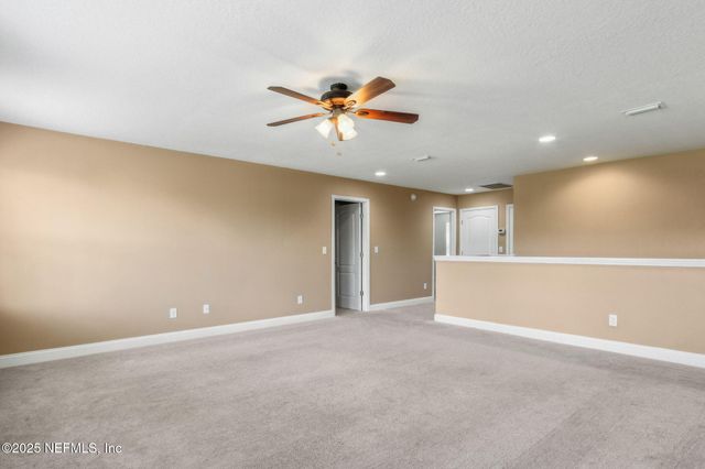 11470 GLENLAUREL OAKS Circle, Jacksonville, FL 32257