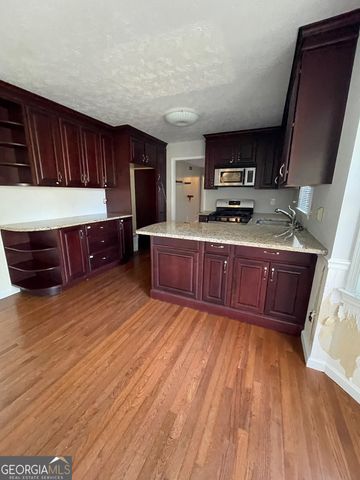 5003 Pineview Terrace, Fayetteville, GA 30214