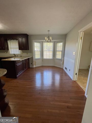 5003 Pineview Terrace, Fayetteville, GA 30214