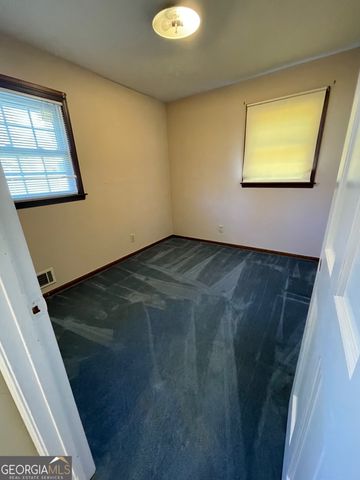 5003 Pineview Terrace, Fayetteville, GA 30214