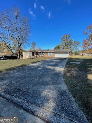 5003 Pineview Terrace, Fayetteville, GA 30214