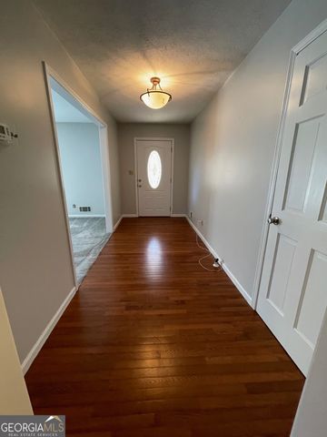 5003 Pineview Terrace, Fayetteville, GA 30214