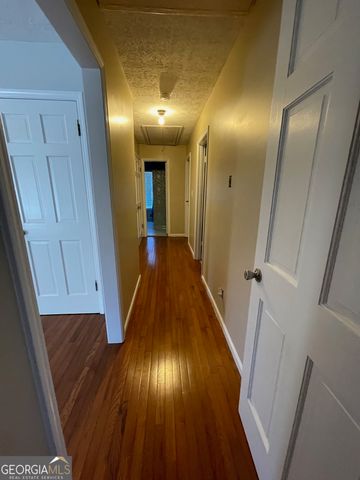 5003 Pineview Terrace, Fayetteville, GA 30214