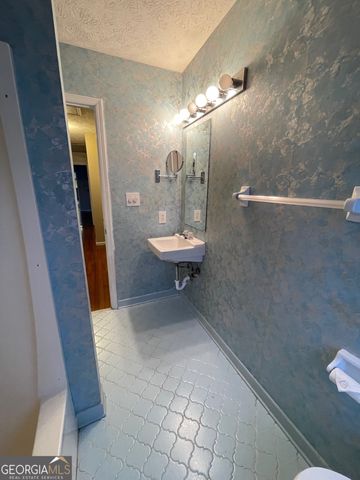 5003 Pineview Terrace, Fayetteville, GA 30214