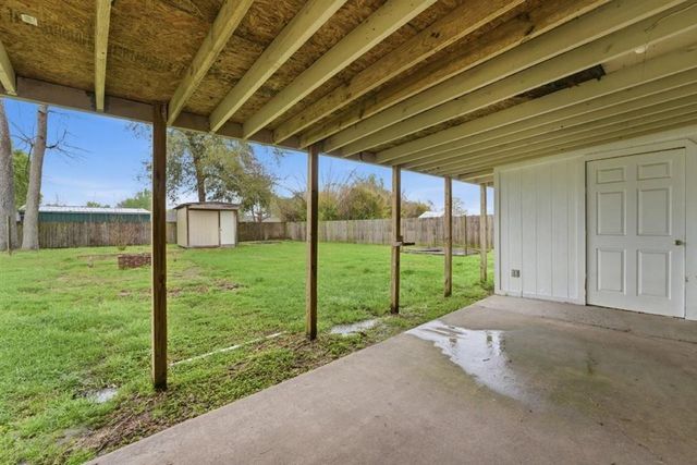 211 Michigan Avenue, Sulphur, LA 70663