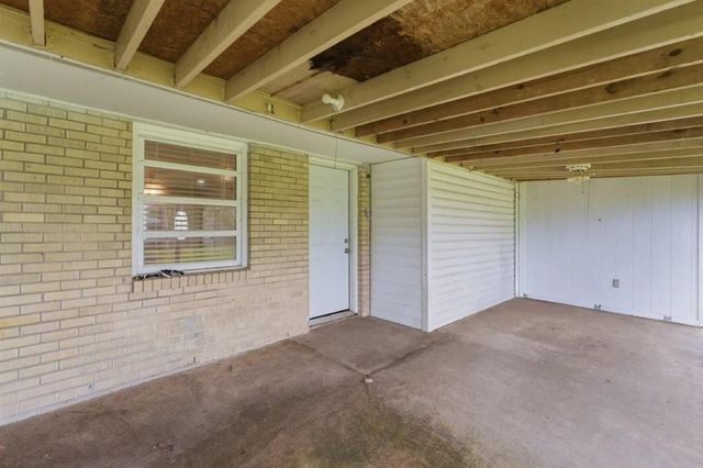 211 Michigan Avenue, Sulphur, LA 70663