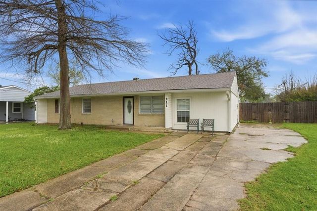 211 Michigan Avenue, Sulphur, LA 70663