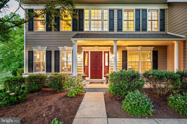 1 FAIRWIND LN, Exton, PA 19341