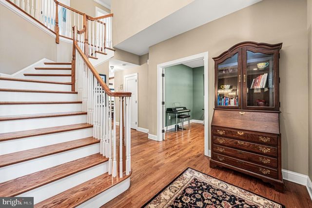 1 FAIRWIND LN, Exton, PA 19341