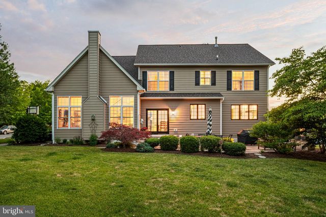 1 FAIRWIND LN, Exton, PA 19341