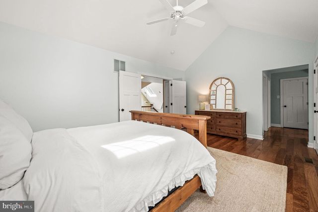 1 FAIRWIND LN, Exton, PA 19341