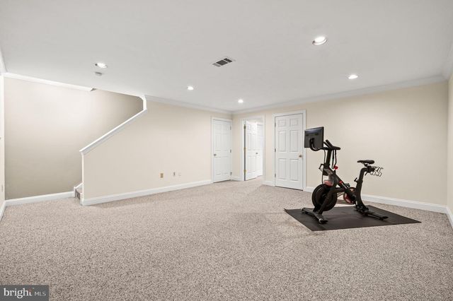 1 FAIRWIND LN, Exton, PA 19341