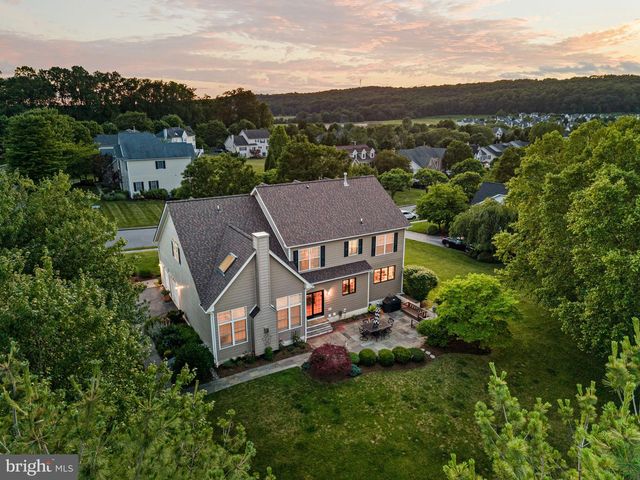1 FAIRWIND LN, Exton, PA 19341