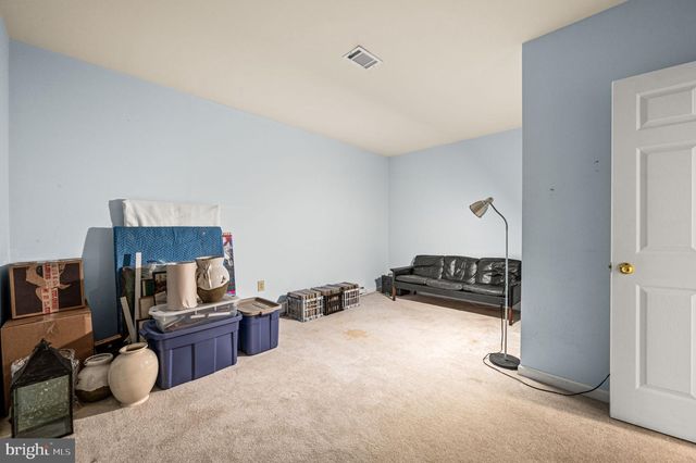 1 FAIRWIND LN, Exton, PA 19341