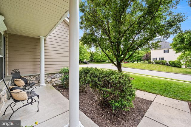 1 FAIRWIND LN, Exton, PA 19341