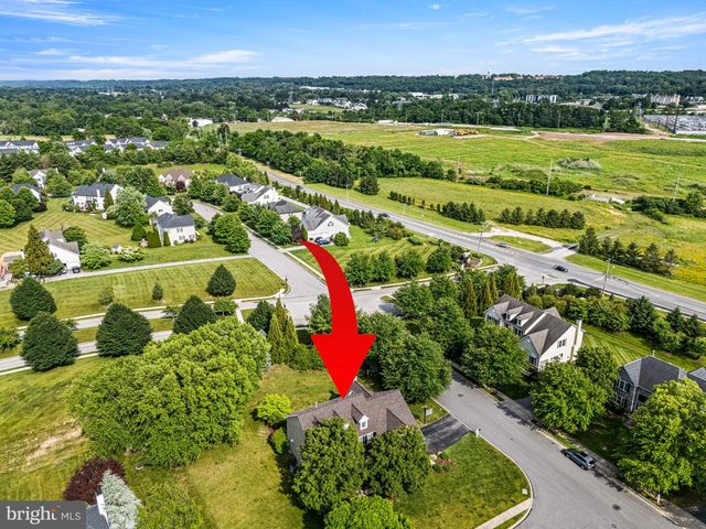 1 FAIRWIND LN, Exton, PA 19341